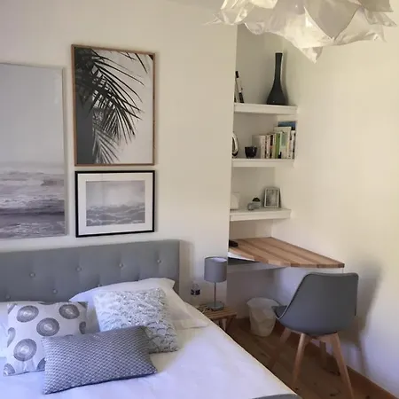 Au Bord De L'eau Bed & Breakfast La Canourgue