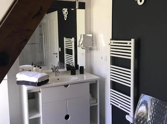 Au Bord De L'eau לינה וארוחת בוקר לה קאנורג