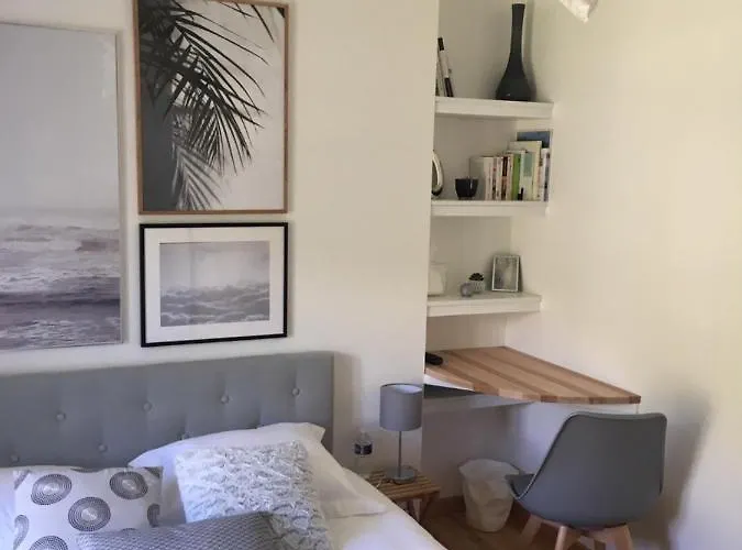 Au Bord De L'eau לינה וארוחת בוקר לה קאנורג